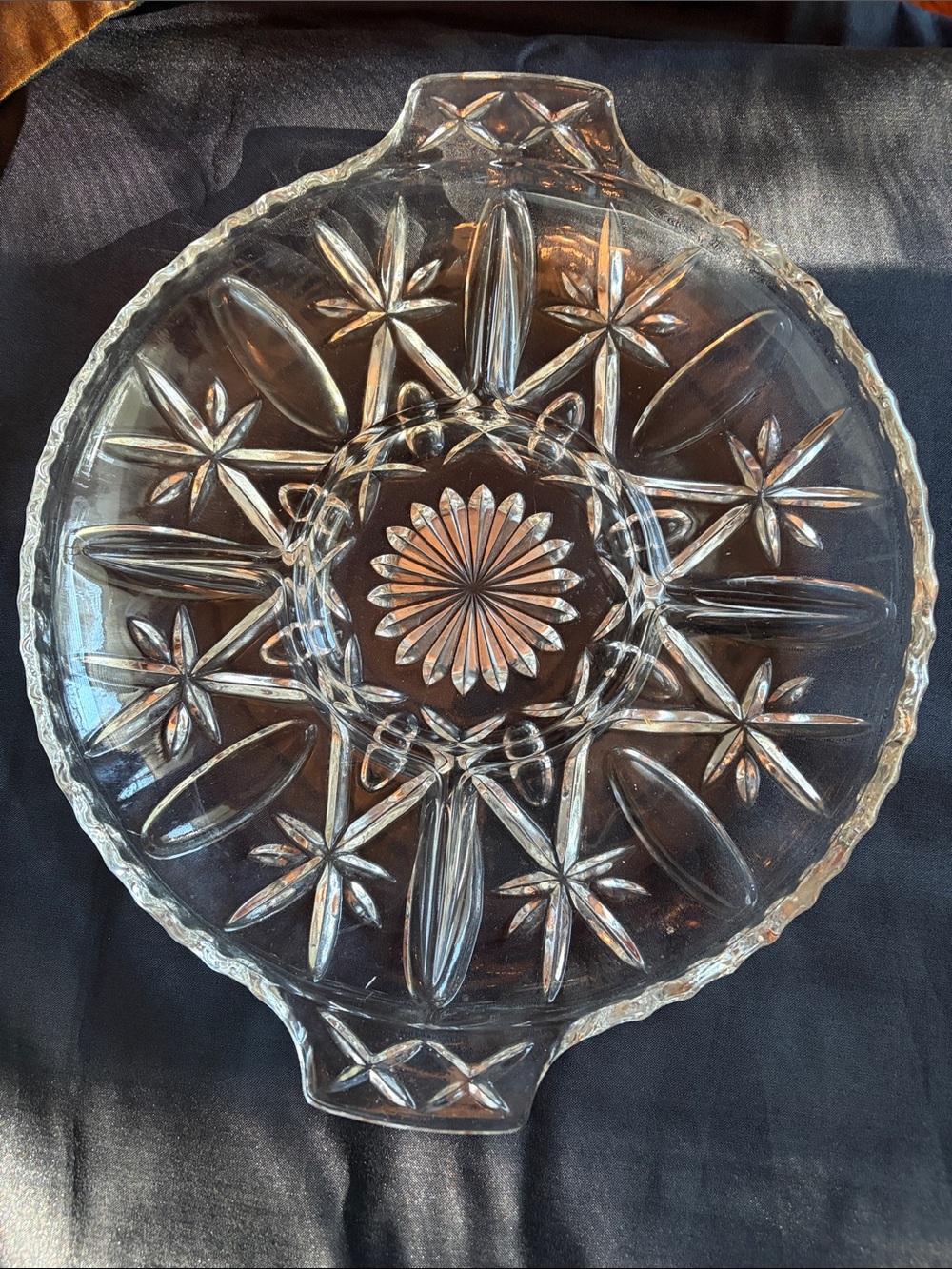 Clear Pressed Glass Starburst Serving Platter 9” diameter EUC